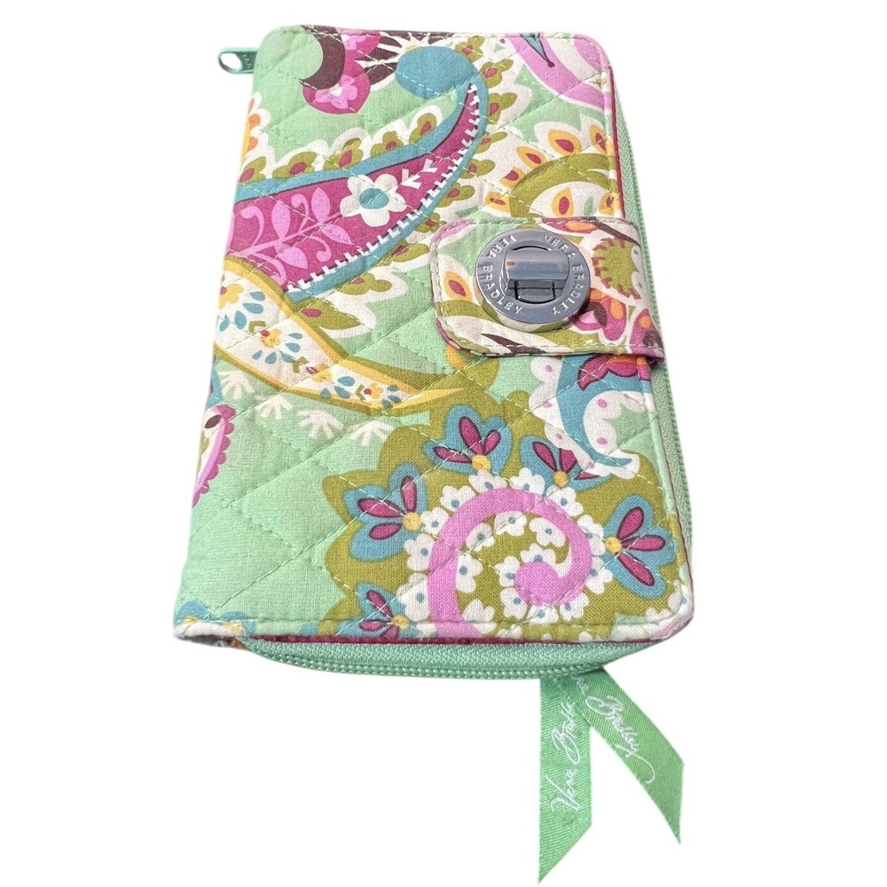 Vera Bradley Quilted Floral Paisley Wallet Clutch Organizer "Happy Snails"